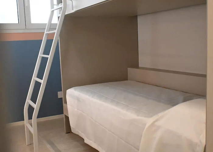 Se125 - Senigallia, Esclusivo Trilocale Fronte Mare Con Piscina *